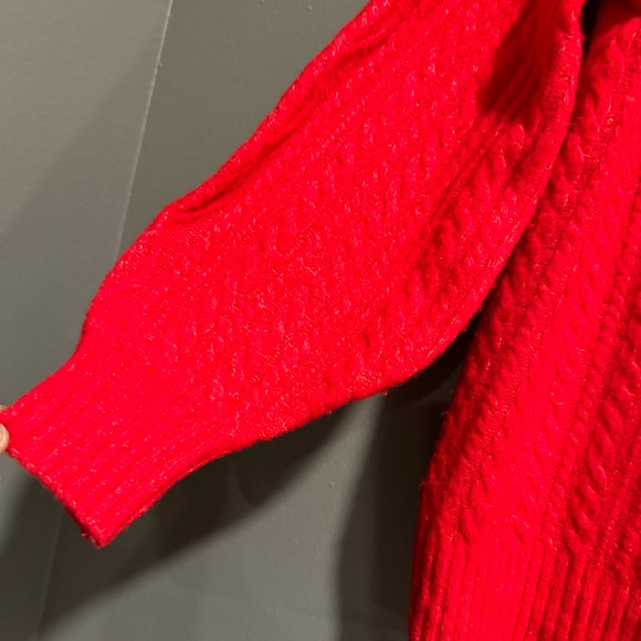 H & M Wool Blend Cable Knit Oversized Sweater Size Small - Picture 8 of 9